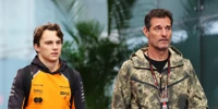 Foto zur News: Schumacher: Mark Webber ist gerade keine große Hilfe für Oscar Piastri