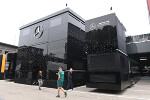 Foto zur News: Mercedes-Logistik in der Europa-Saison mit 100 Prozent Bio-Kraftstoff