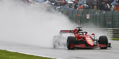 Foto zur News: Charles Leclerc (Ferrari SF21) im verregneten Qualifying von Spa-Francorchamps 2021