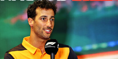 Foto zur News: Daniel Ricciardo (McLaren) in der Pressekonferenz vor dem Formel-1-Rennen in ungarn 2022