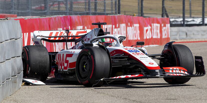 Foto zur News: Antonio Giovinazzi (Haas VF-22) verunfallt beim Formel-1-Training in Austin 2022