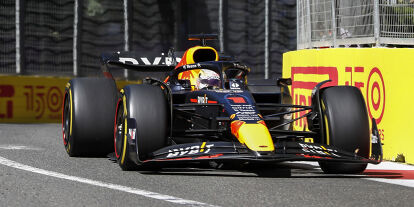 Foto zur News: Max Verstappen (Red Bull RB18) im Formel-1-Rennen in Aserbaidschan 2022