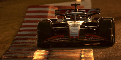 Foto zur News: Kevin Magnussen (Haas VF-23) bei den Formel-1-Testfahrten in Bahrain 2ß23