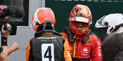 Foto zur News: Lando Norris (McLaren) und Carlos Sainz (Ferrari) beim Formel-1-Qualifying in Barcelona 2023