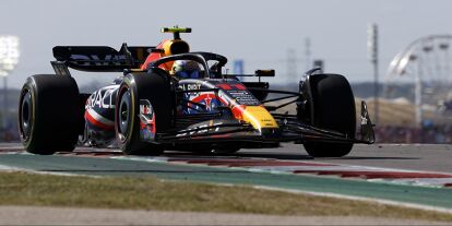 Foto zur News: Sergio Perez im Red Bull RB19 beim Formel-1-Rennen in Austin 2023