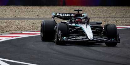 Foto zur News: George Russell (Mercedes W15) beim Formel-1-Rennen in China 2024