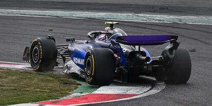 Foto zur News: Logan Sargeant (Williams FW46) beim Formel-1-Rennen in China 2024