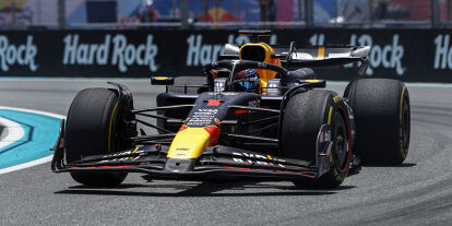 Foto zur News: Max Verstappen (Red Bull RB20) beim Formel-1-Rennen in Miami 2024