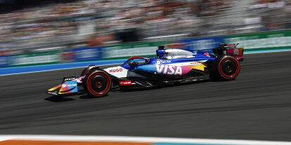 Foto zur News: Daniel Ricciardo (Racing Bulls) beim Formel-1-Rennen in Miami 2024