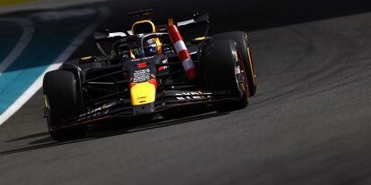 Foto zur News: Max Verstappen (Red Bull RB20) im Formel-1-Rennen von Miami 2024