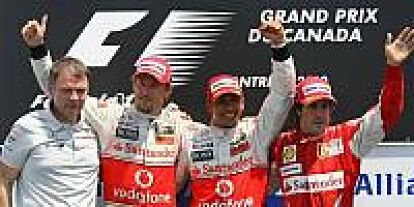 Foto zur News: Jenson Button, Lewis Hamilton und Fernando Alonso