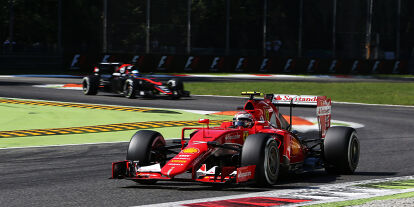 Foto zur News: Kimi Räikkönen, Fernando Alonso