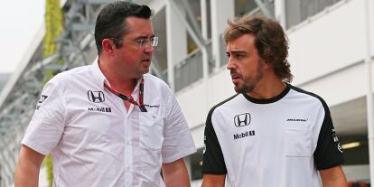 Foto zur News: Eric Boullier, Fernando Alonso