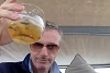 Foto zur News: Drink mit Eddie Irvine: 2000 beinahe statt Coulthard zu