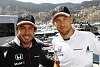 Foto zur News: Button oder Vandoorne? Alonso mit beiden Kollegen glücklich