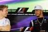 Foto zur News: Verhältnis zu Rosberg: Hamilton blieb bei Pizza und