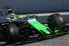 Foto zur News: Auspuff-Problem bei Force India: Perez nur am Morgen im Auto