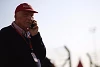 Foto zur News: Niki Lauda: &quot;Bitte twittert nicht, wenn ihr aufs Klo geht&quot;