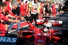 Foto zur News: Tränenreicher Sieg: Vettel #AND# Ferrari feiern Ende des