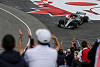 Foto zur News: Mercedes #AND# Hamilton wiedererstarkt, aber &quot;ein bisschen