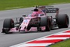 Foto zur News: Force India: Ocon sieht im Auto Riesenpotenzial, Perez krank