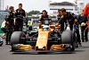 Foto zur News: Alonso: Hamilton weiß jetzt, wie gut der McLaren ist