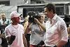 Foto zur News: Hamilton #AND# Mercedes: Startschuss für