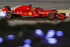 Foto zur News: Formel 1 Bahrain 2018: 51. Pole für Sebastian Vettel!