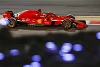 Foto zur News: Formel 1 Bahrain 2018: 51. Pole für Sebastian Vettel!