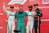 Foto zur News: GP Japan 2018: Jetzt hat Hamilton eine Hand am Pokal!