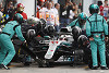 Foto zur News: Sanfte Kritik an Pirelli: Lewis Hamilton will noch weichere