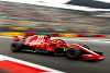 Foto zur News: Ferrari nur in Sektor eins schnell: Vettel muss sich mit