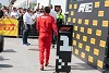 Foto zur News: &quot;Blind&quot;, &quot;unfair&quot;, &quot;Schande&quot;: Vettel schäumt nach