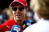 Foto zur News: Sebastian Vettel ganz umweltbewusst: Mit dem Zug nach Monza!