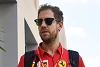 Foto zur News: Vettel witzelt über Gerüchte: &quot;Wenn ich mir nicht zwei Haxen