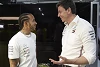 Foto zur News: Lewis Hamilton sauer auf Toto Wolff? &quot;Totaler Blödsinn!&quot;