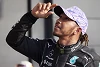 Foto zur News: Lewis Hamilton: Wie er auf Teamfotos den Ernst der Lage