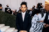 Foto zur News: Hamilton bei der Met-Gala in New York: Mercedes gibt