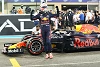 Foto zur News: Lewis Hamilton skeptisch: War Red Bulls Soft-Taktik