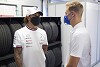 Lewis Hamilton: Mick Schumacher erkundigt sich manchmal bei