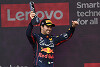 Foto zur News: Sergio Perez jubelt nach Comeback: Vom letzten Platz auf das