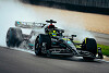 Foto zur News: Hat Lewis Hamilton jetzt plötzlich Lust auf Tests und