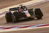 Foto zur News: F1-Tests Bahrain: Max Verstappen fährt Konkurrenz auf und