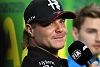 Foto zur News: Blanker Hintern von Bottas bringt Zehntausende Dollar an