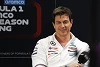 Foto zur News: Toto Wolff zieht den Hut vor Red Bull: &quot;Formel 1 ist ein