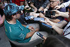 Foto zur News: Fernando Alonso mit Tapeverband: "Miami ist nicht unsere