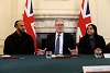 Foto zur News: Treffen mit dem Premierminister: Lewis Hamilton mischt in...