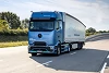 Foto zur News: Öko-Premiere: Mercedes reist mit Elektro-LKW nach...