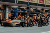 Foto zur News: In Baku erneut den Boxenstopp verpatzt: McLaren nimmt das...