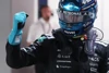 Foto zur News: Formel 1 Singapur: George Russell mit "Mauerkuss" zur Pole!